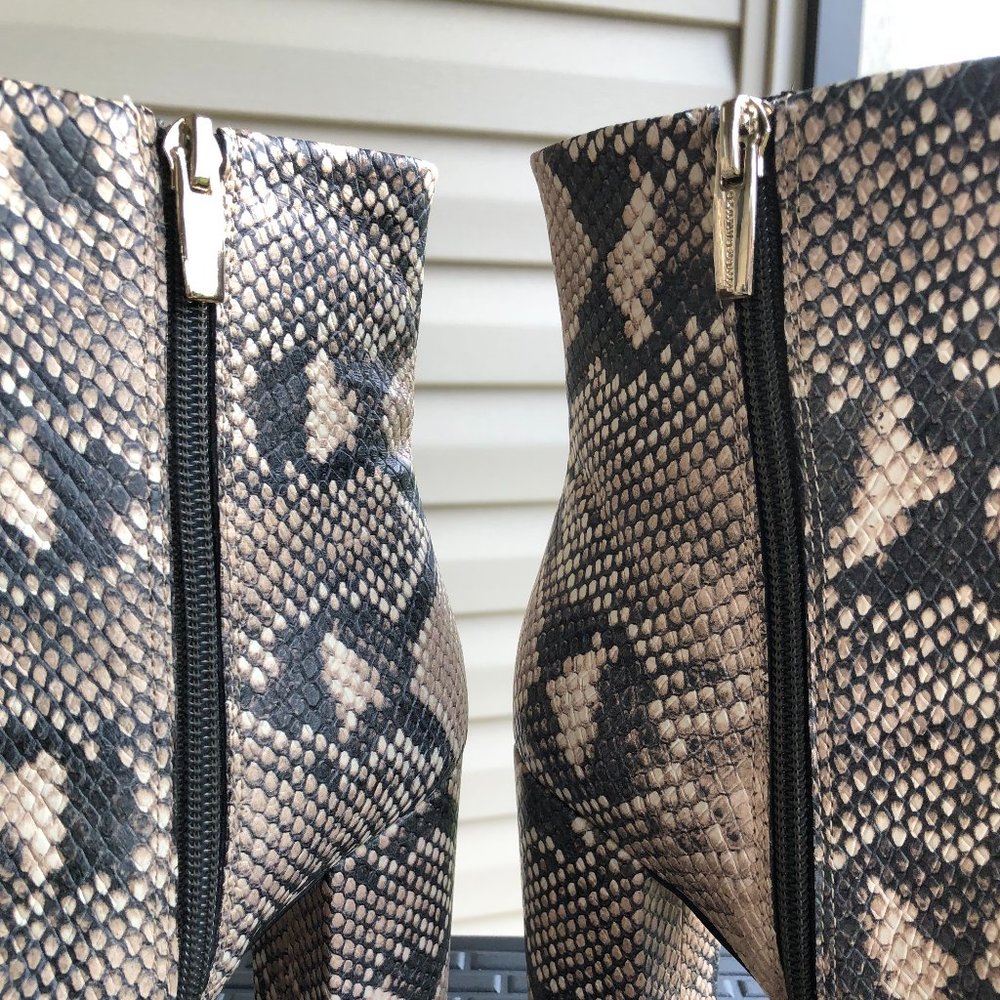 VINCE CAMUTO DANNIA BOOTS - Picture 5 of 10